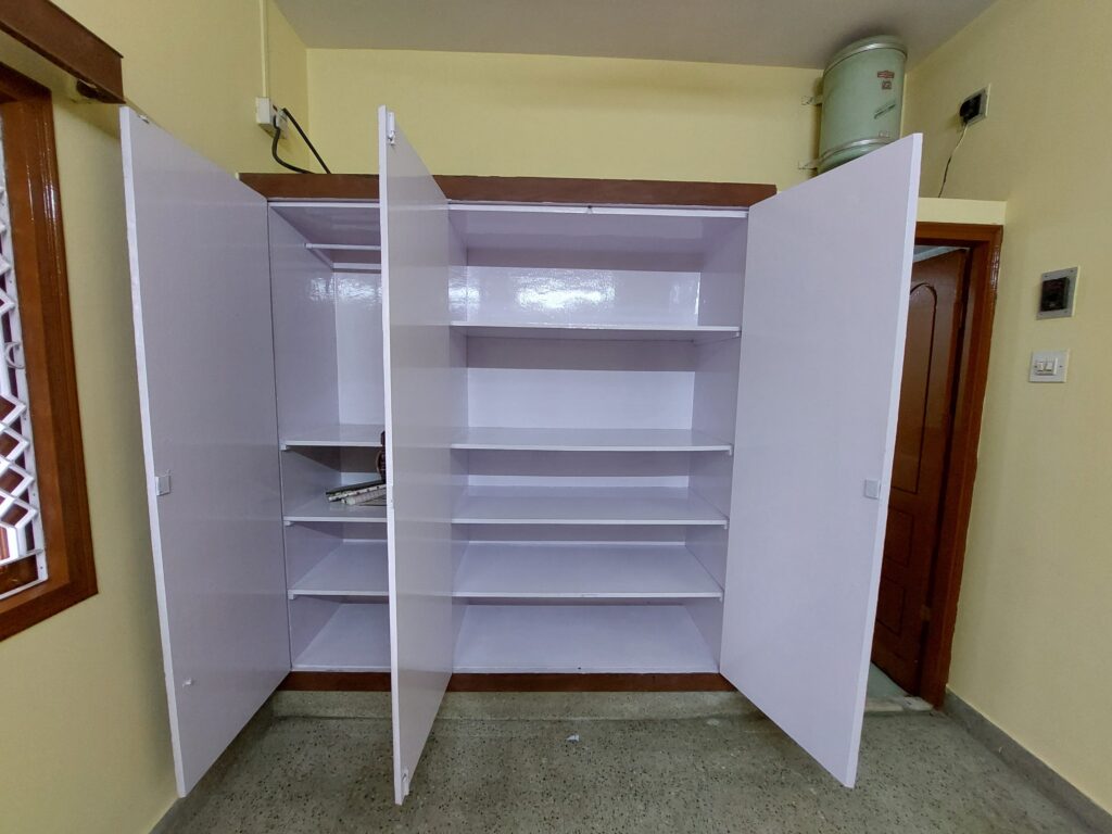 wardrobe in 2bhk arundhadhi apartment jayanagar bengaluru